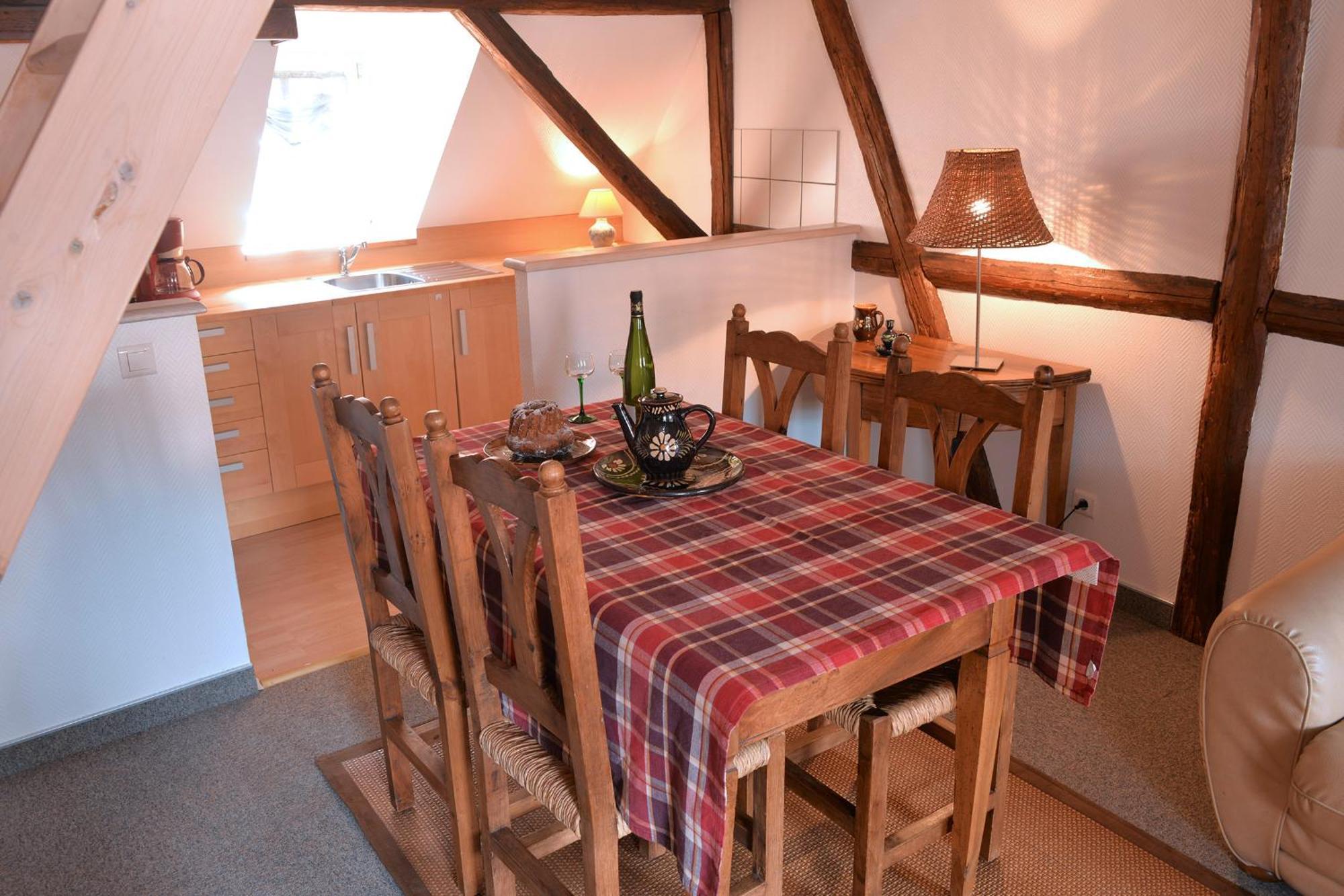 Domaine La Cour Des Nobles - Demeure, Maison Et Appartements Au Coeur De Riquewihr Kamer foto