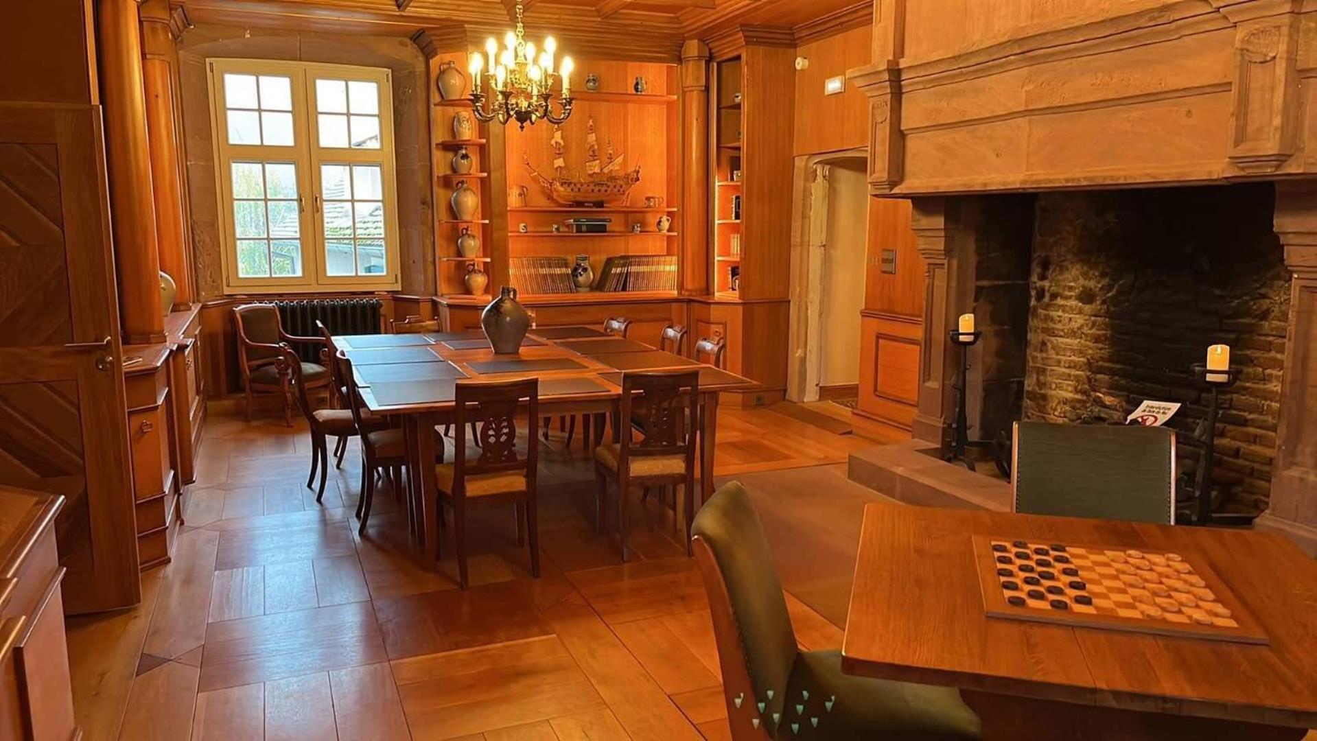 Domaine La Cour Des Nobles - Demeure, Maison Et Appartements Au Coeur De Riquewihr Buitenkant foto