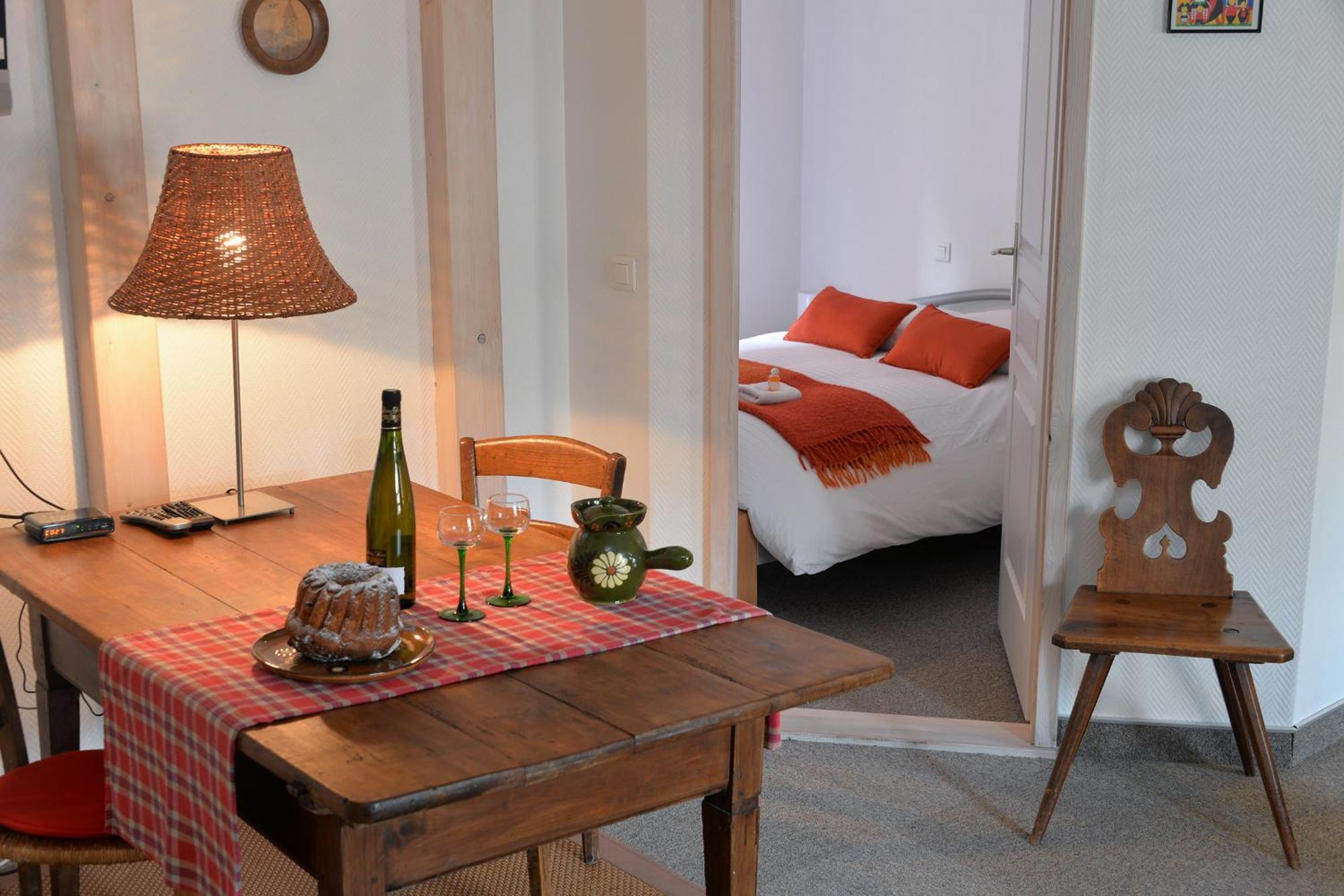 Domaine La Cour Des Nobles - Demeure, Maison Et Appartements Au Coeur De Riquewihr Kamer foto